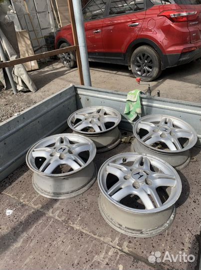 Литые диски R15 на Honda CRV