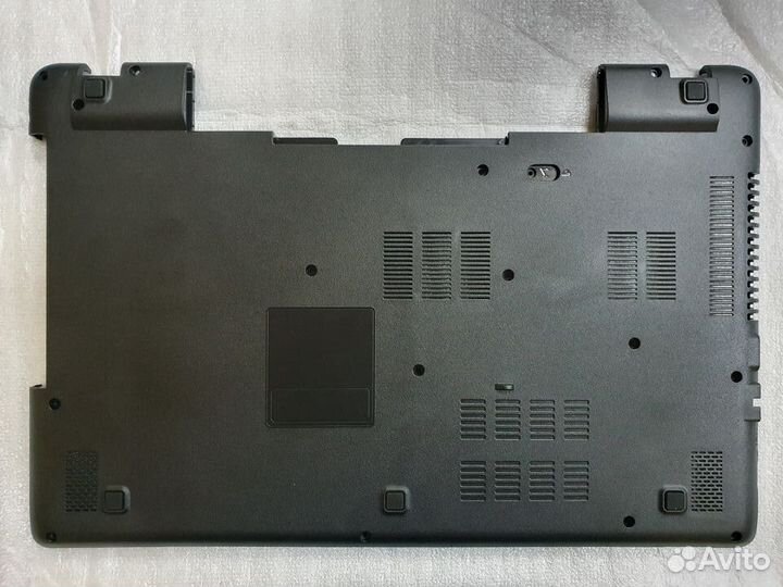 Корпусные элементы Acer E5-511 E5-521 E5-571