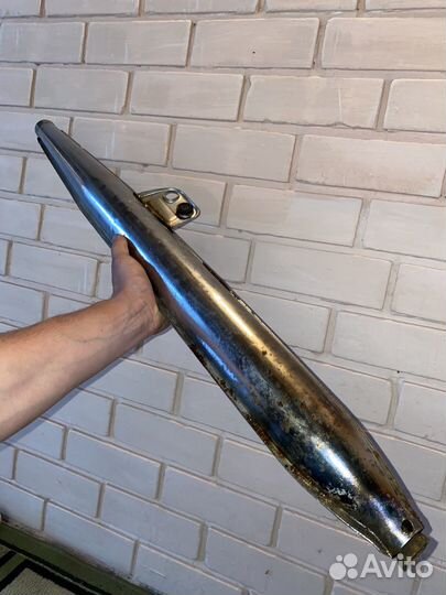 Выхлопная труба на мотоцикл