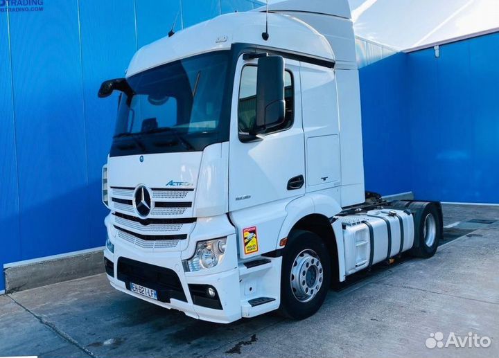 Pазбираем грузовик Mercedes-Benz Actros mpiv с 201