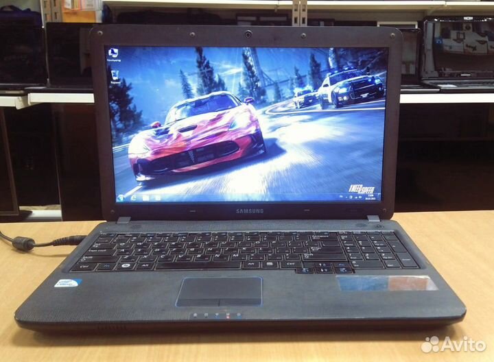 Samsung NP R528/Celeron/2GB/Intel HD/320GB/15.6