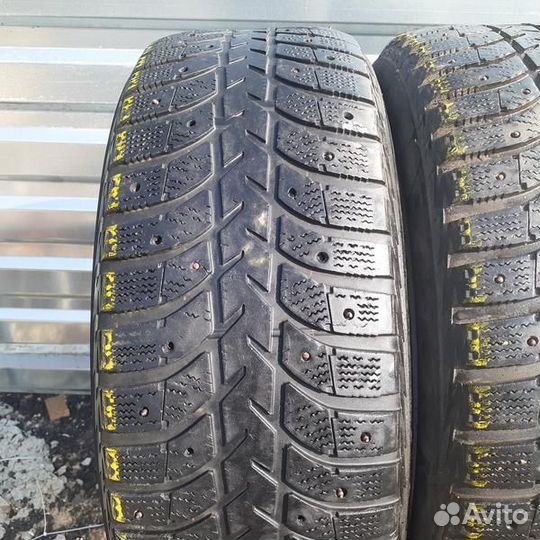 Bridgestone Ice Cruiser 5000 215/60 R16