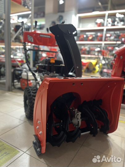 Снегоуборщик Honda HSS13hp