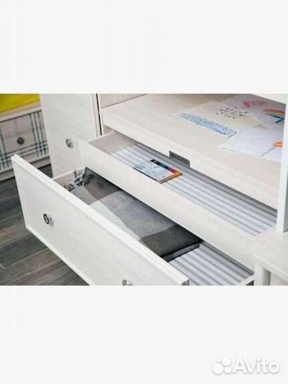 Детская кровать чердак со столом