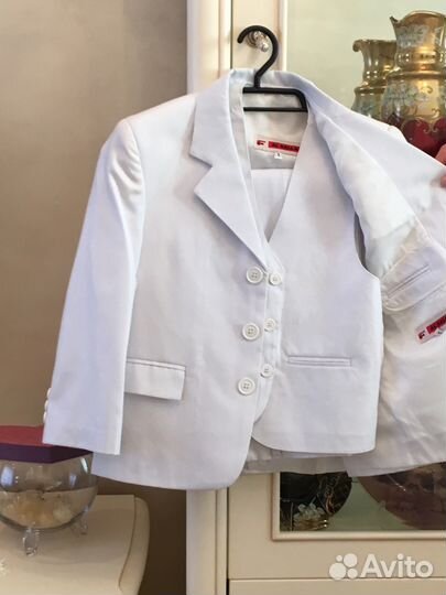 Продам костюм для подростка