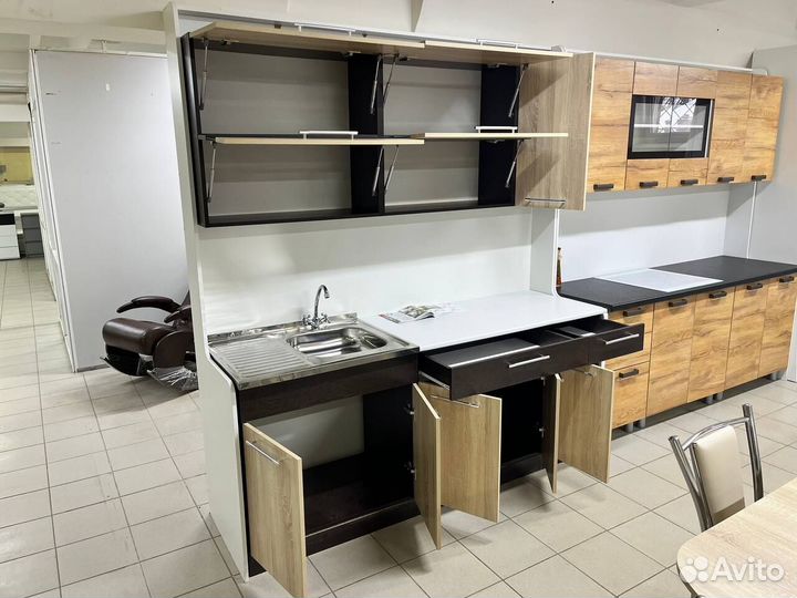 Кухонный гарнитур новый