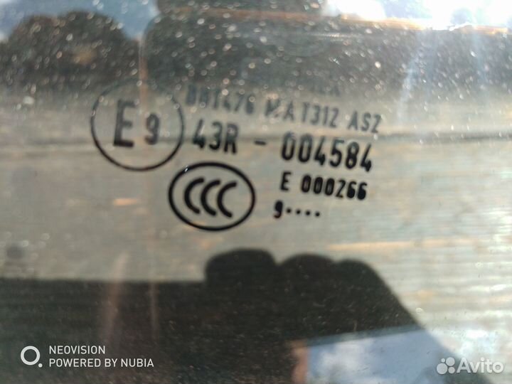 Стекло двери заднее правое универ VW Гольф 6 07-14