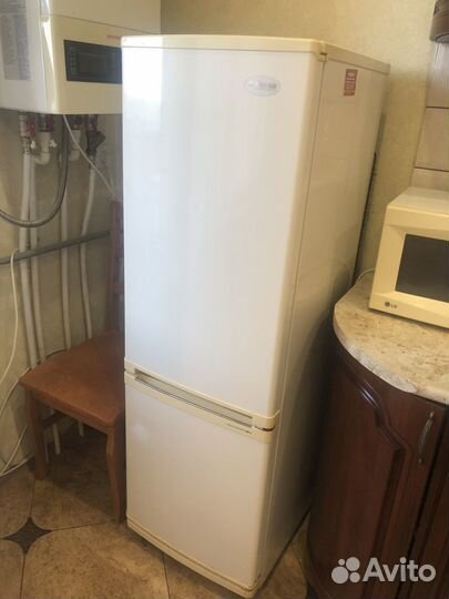Холодильник б/у, маленький