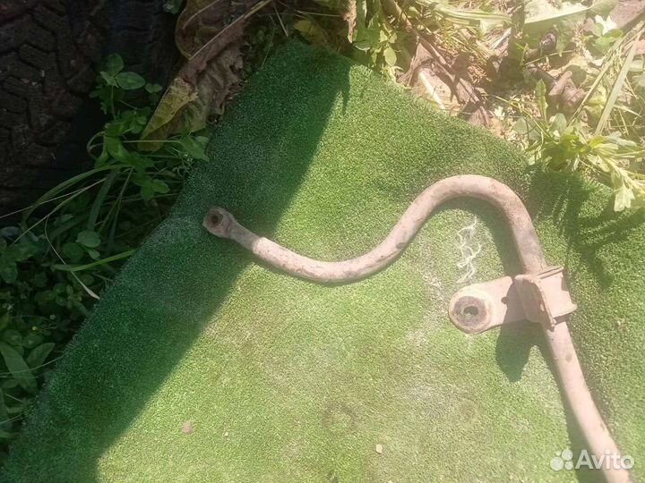 Передний стабилизатор Renault Laguna 1