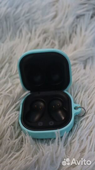 Беспроводные наушники Samsung Galaxy Buds Live