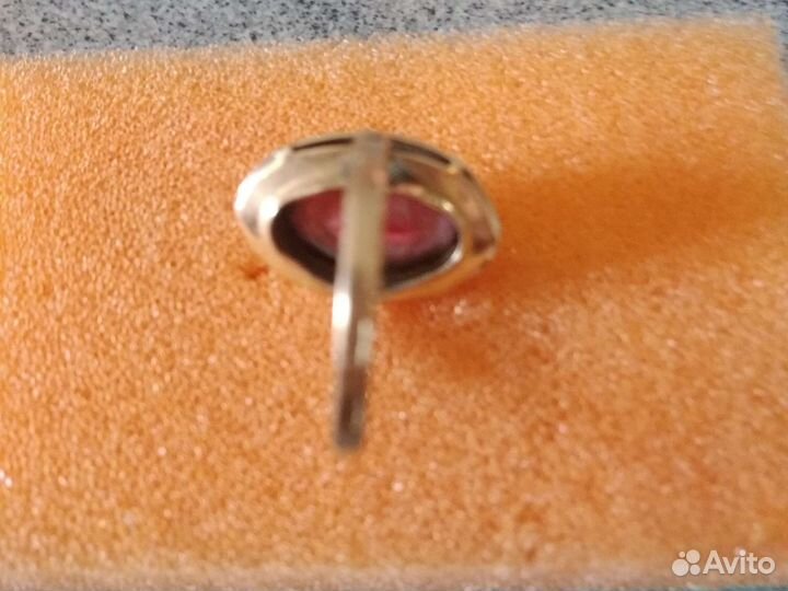 Золотое кольцо с александритом