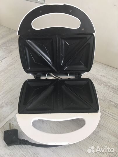 Сендвичница