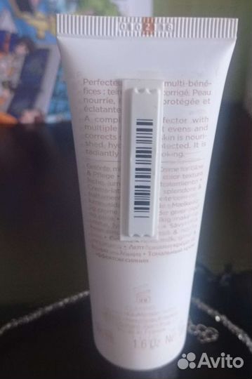 Продам тональный крем фирмы clarins Франция