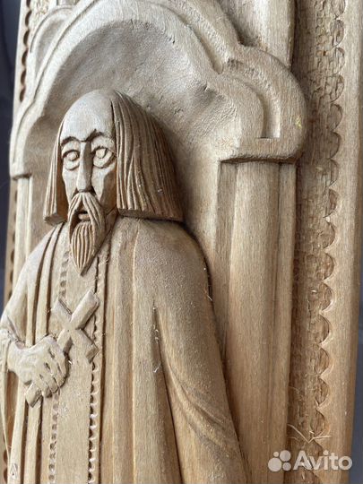 Резные картины из дерева