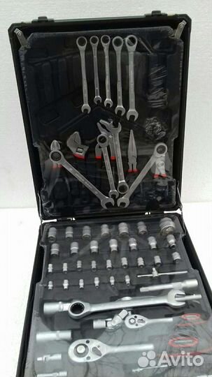 Подарочный набор.профессиональных инструментов