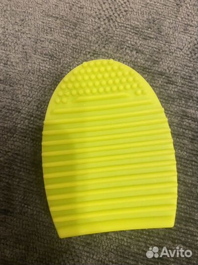 Мини-очиститель для кистей из Золотого яблока