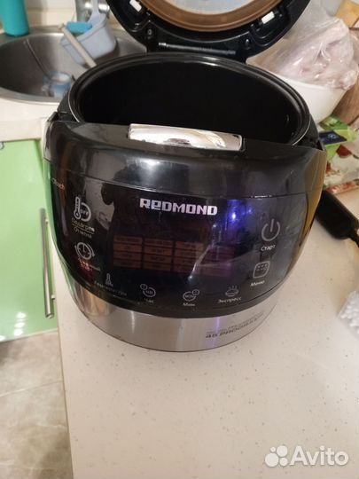 Мультиварка redmond б/у