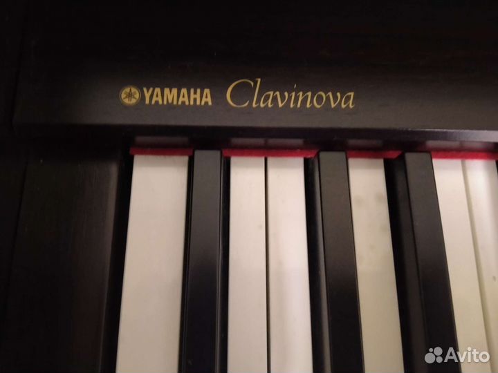 Цифровое пианино Yamaha Clavinova