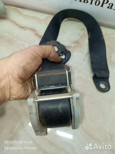Ремень безопасности передний правый Opel Omega