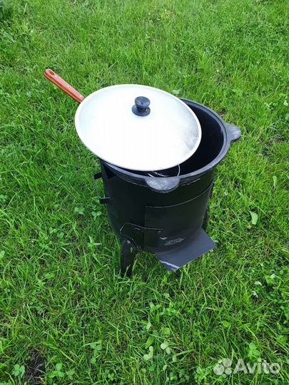 Казан чугунный с печкой. Афганский казан. Посуда у