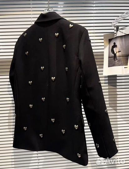 Пиджак классический с сердечками