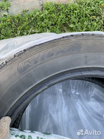 Tigar SUV Ice 215/60 R17