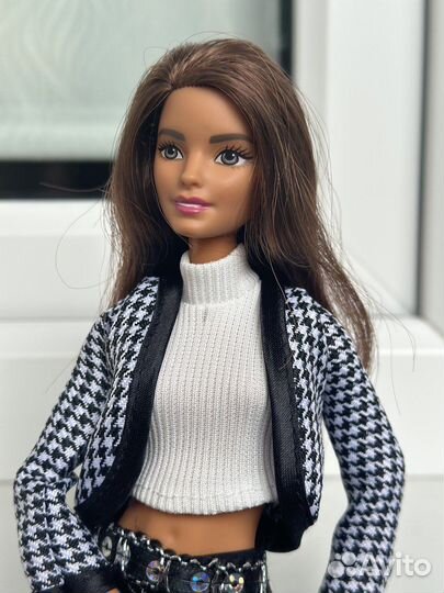Кукла барби