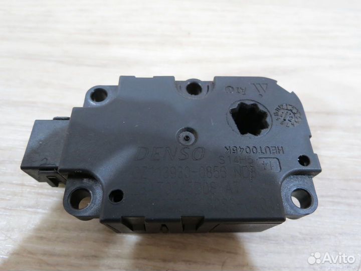 Моторчик заслонки отопителя Audi A7