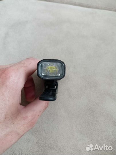 Велосипедный фонарь передний