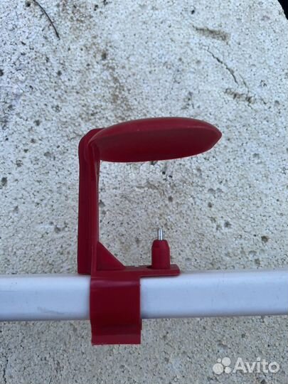 Поилка нипельная для кур