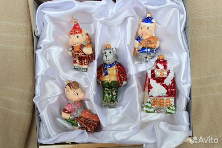 Набор ёлочных игрушек Irena Волк и три поросёнка