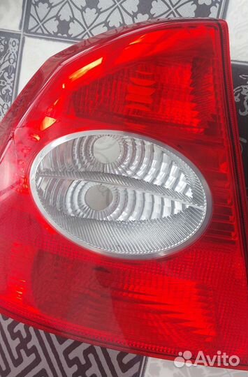 Фонарь задний левый Ford Focus 2 оригинал