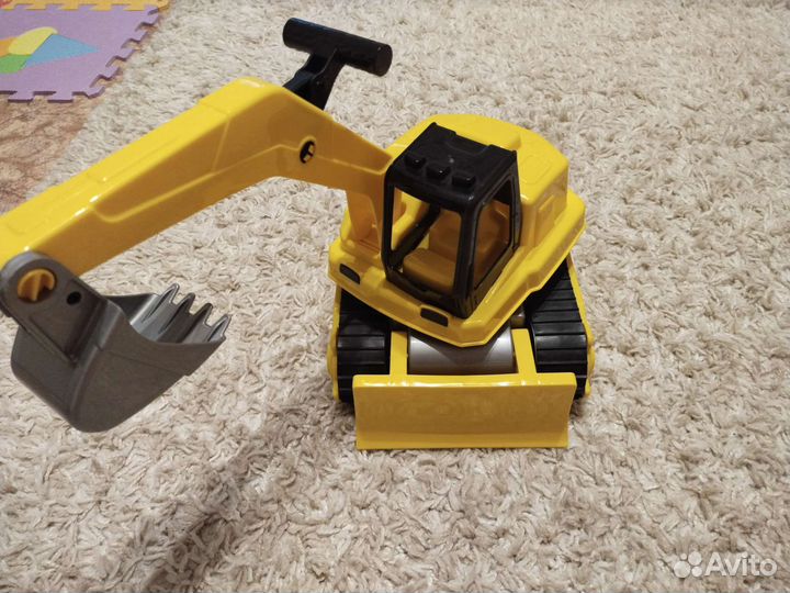 Экскаватор