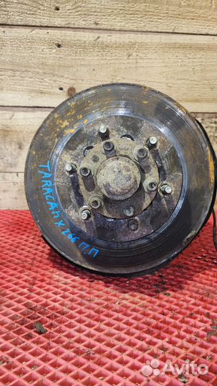 Кулак поворотный передний правый Hyundai Terracan