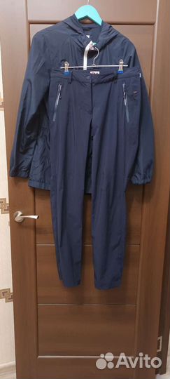 Спортивный костюм женский