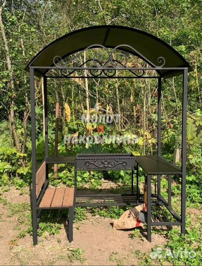 Беседка с мангалом