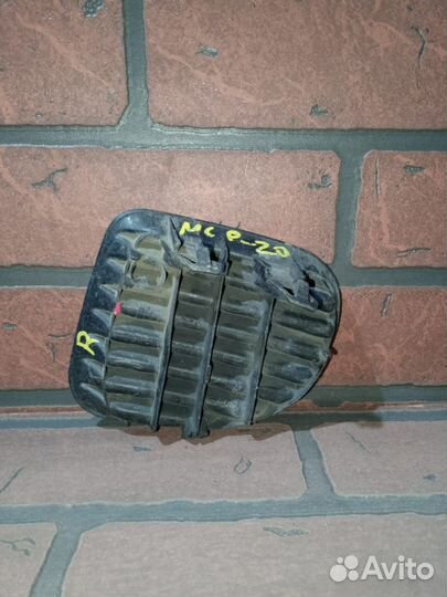 Заглушка бампера toyota funcargo NCP20 2NZ-FE FR/RH