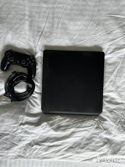 Sony PS4 slim