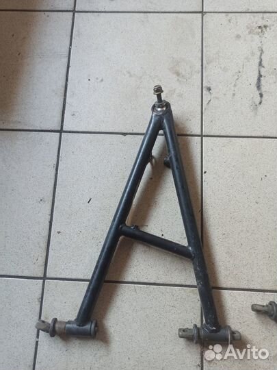 Рычаг нижний Polaris 800 PRO RMK 155