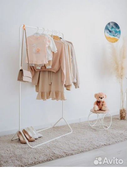 Вешалка для одежды напольная