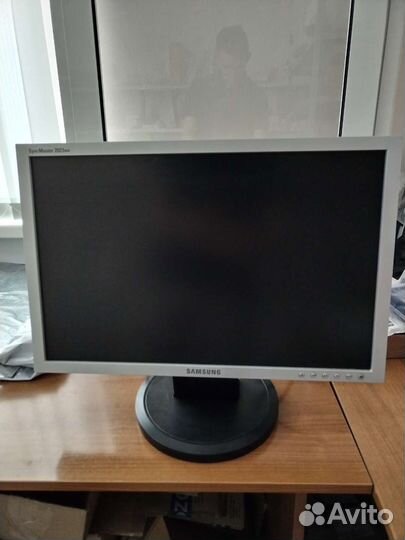 Монитор Samsung