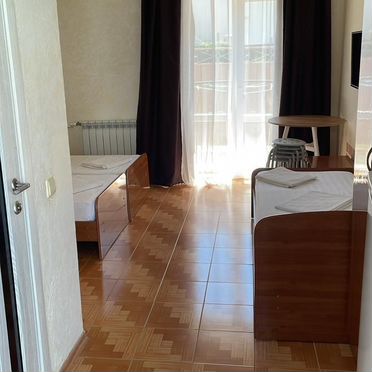 Комната 21 м² в > 9-к., 1/3 эт.
