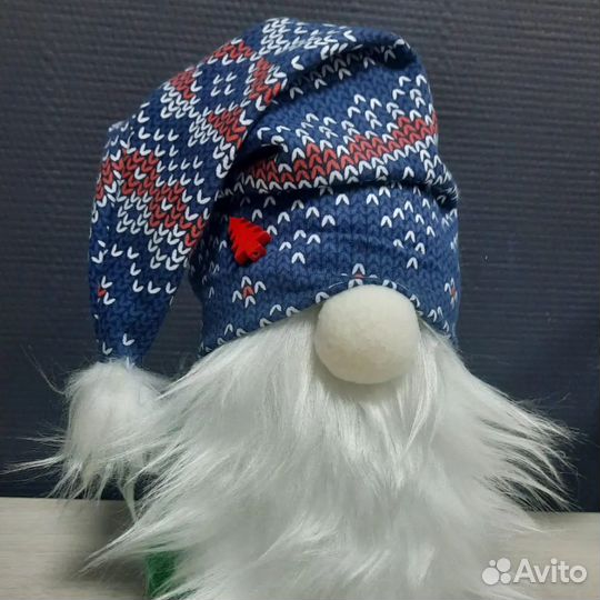 Новогодний гном