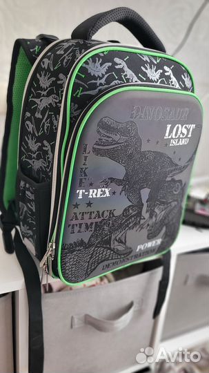 Портфель школьный для мальчика