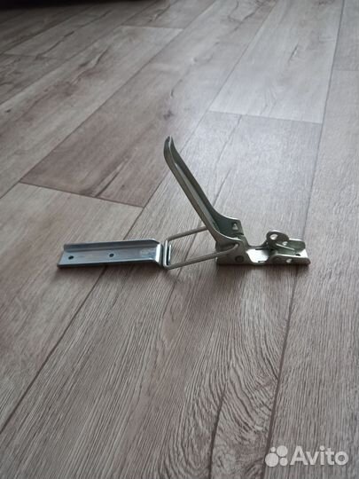 Защелка борта