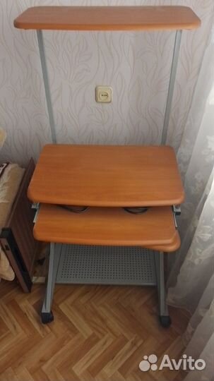 Компьютерный стол