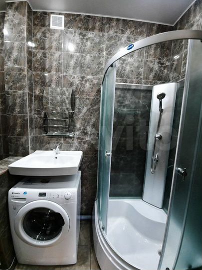 2-к. квартира, 56 м², 2/4 эт.