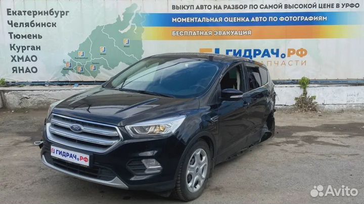 Стекло лобовое Ford Kuga 2092175