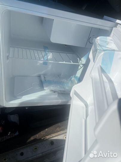Холодильник новый