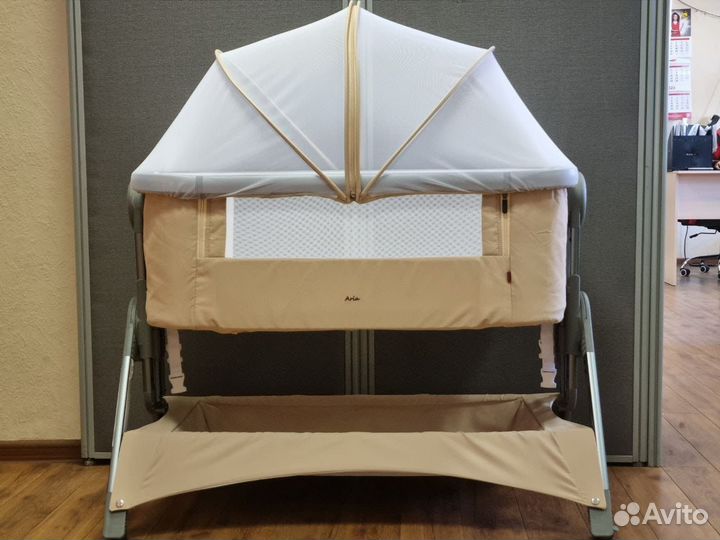 Новая приставная кроватка Carrello